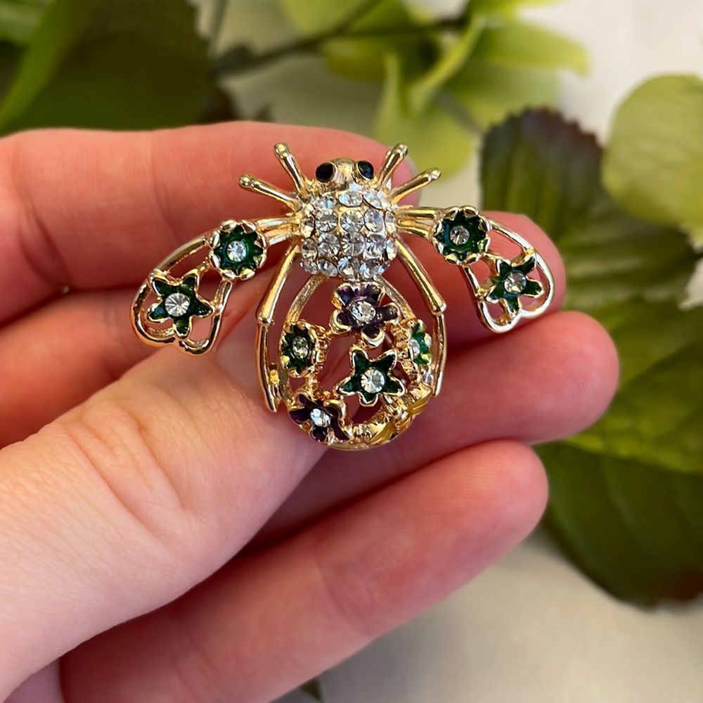 Bee Brooch pin jewelry